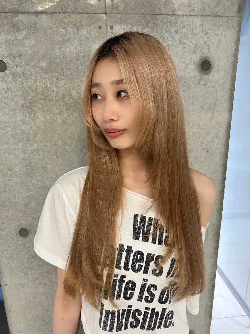 ロング カット ️💜akari💜 ハイトーン/レイヤーのヘアスタイル
