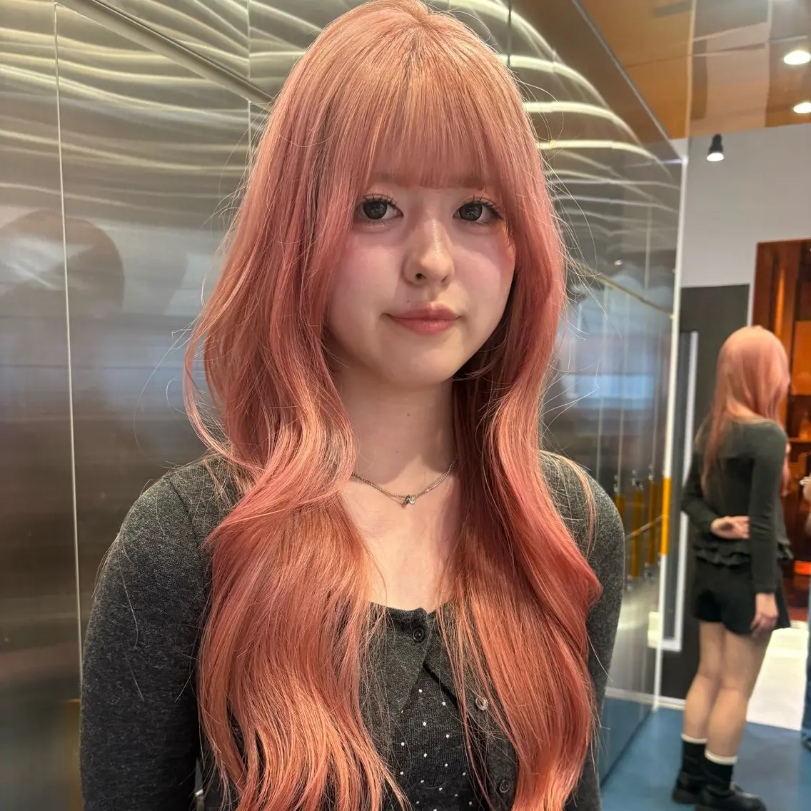 【🎀しっかりケアで艶のある髪色に🎀】リタッチカラー+Aujuaトリートメント付きの写真