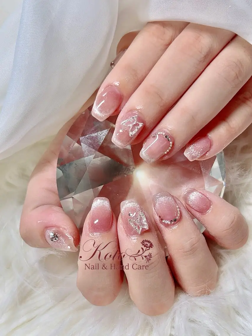ネイル 長さ出し ジェルネイル 持ち込み ニュアンスネイル 赤色 ハンドネイル Nail Salon KOTOのネイルデザイン