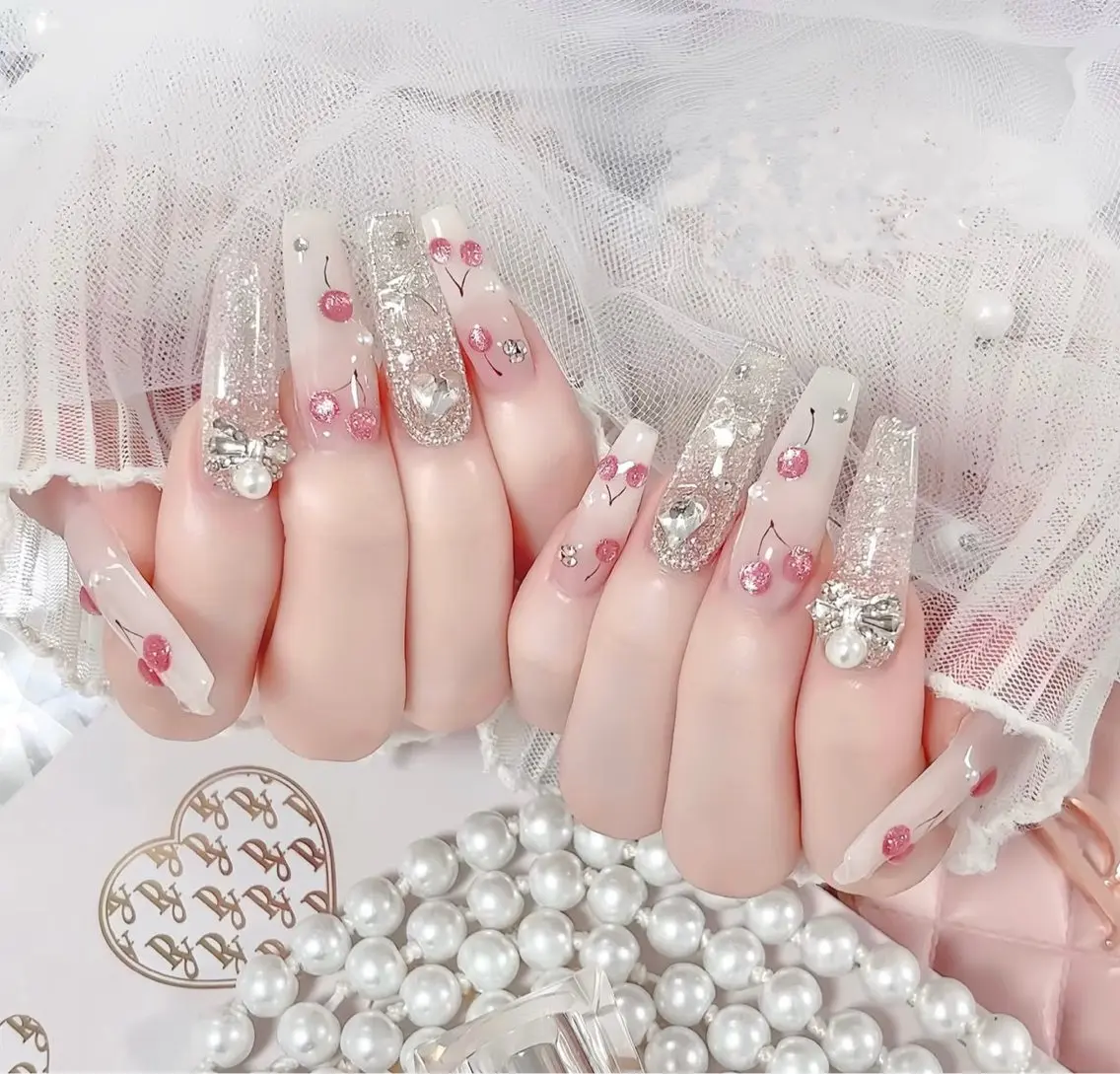 ロング ハンドネイル E🌷nail 長さだし専門店のネイルデザイン