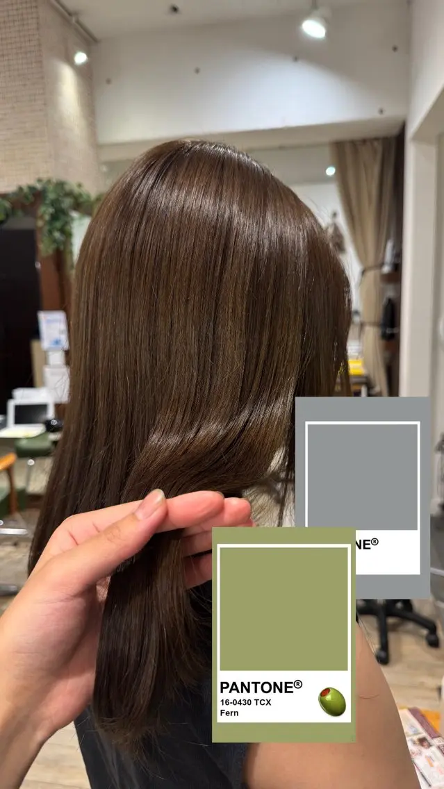 セミロング カラー グレージュ オリーブグレージュ オリーブグレー カット ヘアカラー 亀有✂️正路 彩夏のヘアスタイル