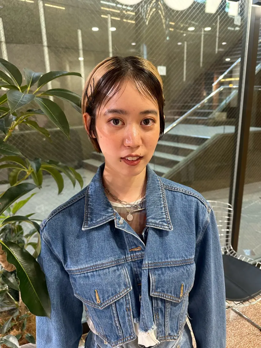 ミディアム カラー BLANCO nao.のヘアスタイル