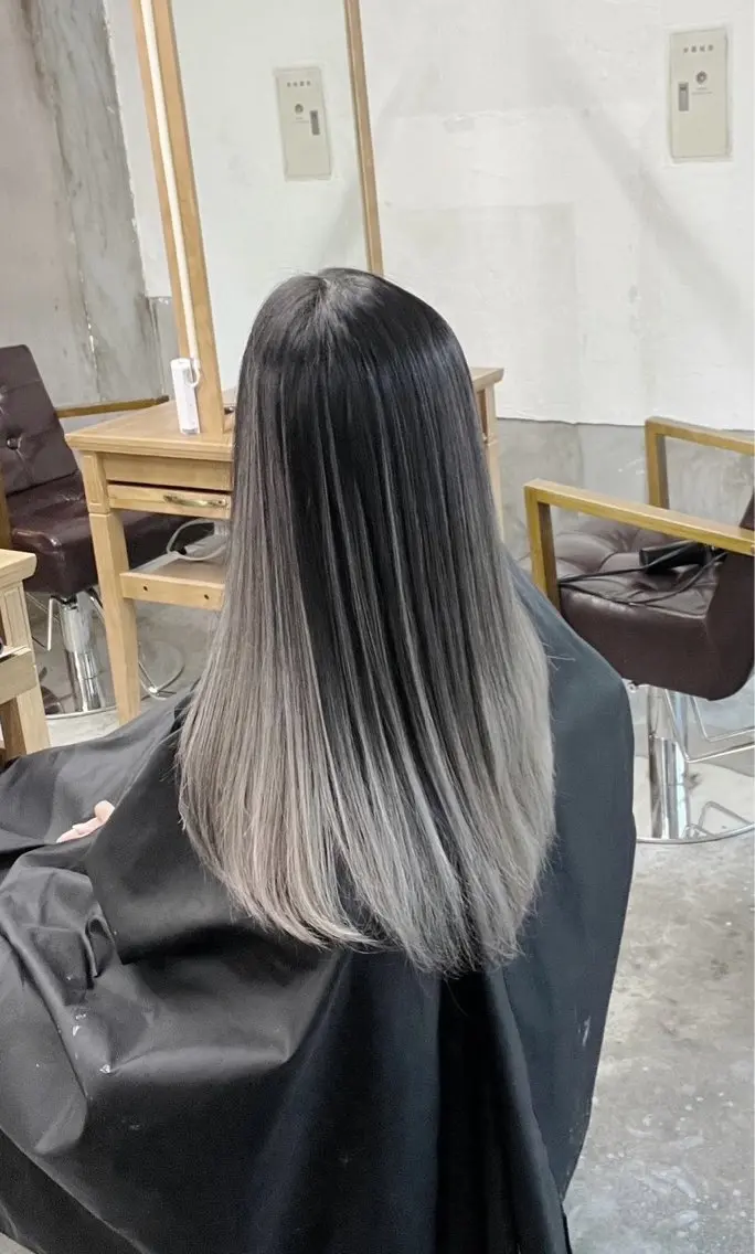 セミロング カラー バレイヤージュ レイヤーカット ヘアカラー トリートメント 指名数No.1 /NAOYAのヘアスタイル