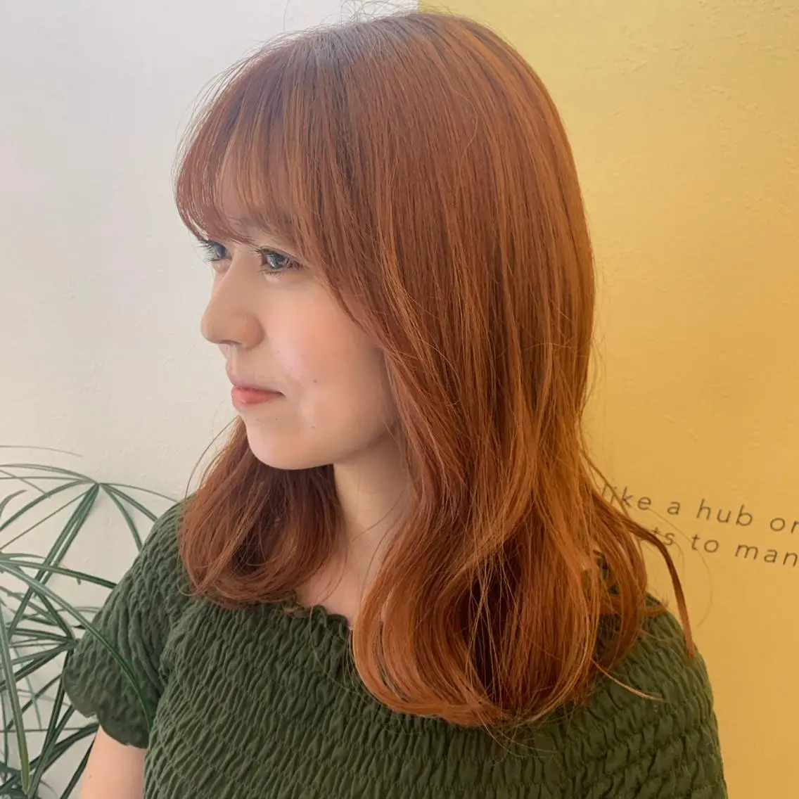 セミロング カラー ブリーチ オレンジ カット ヘアカラー トリートメント hubhair レイヤー/透明感のヘアスタイル