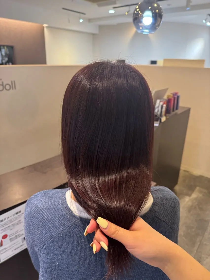 ミディアム ピンクブラウン ヘアカラー トリートメント 葛城 咲羽のヘアスタイル