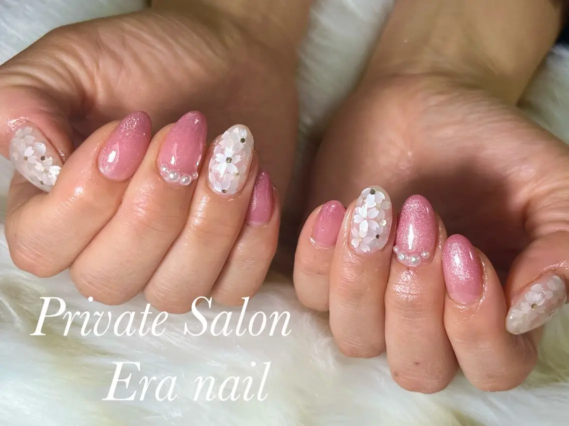 ネイル 桜ネイル ホログラムネイル Era nailのネイルデザイン