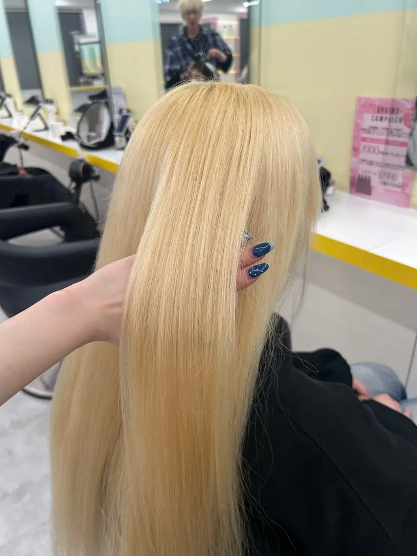 💙ブロンド・ペール系おすすめ💙ケアブリーチ使用トリプルカラー💙の写真