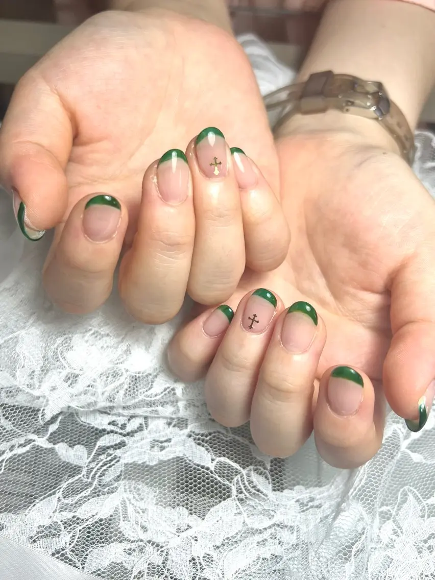 ネイル フレンチネイル miku 🦋nailのネイルデザイン
