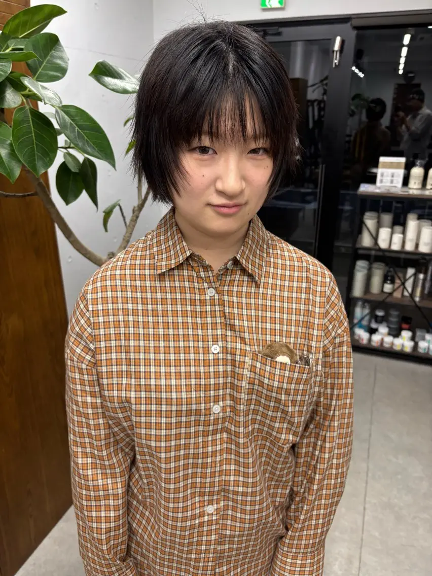 ショート ボブレイヤー ボブ レイヤーカット マツダ レンのヘアスタイル