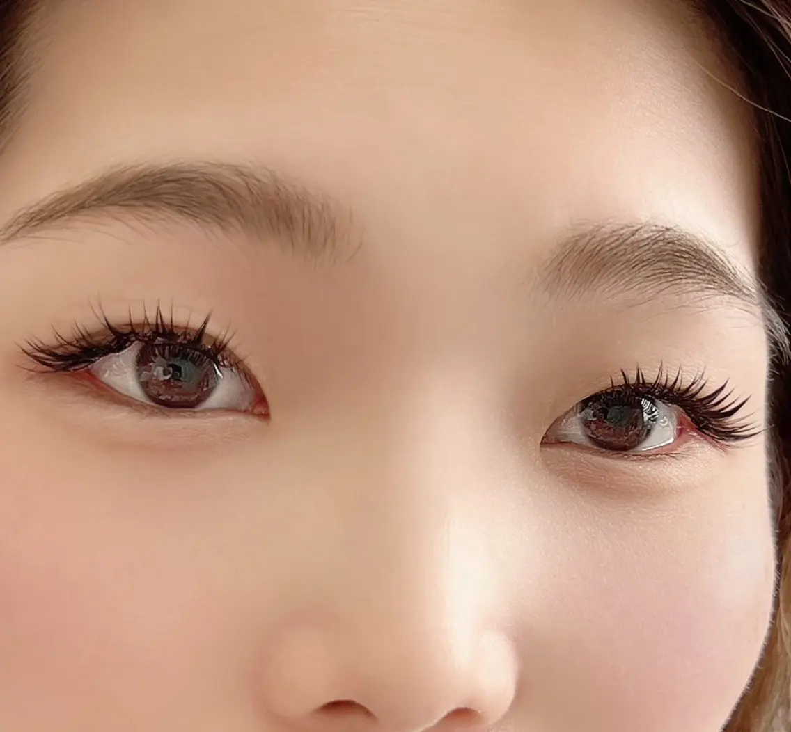 マツエク・マツパ ボリュームラッシュ ワンホンマツエク Like me*** eyelashのマツエク・マツパデザイン