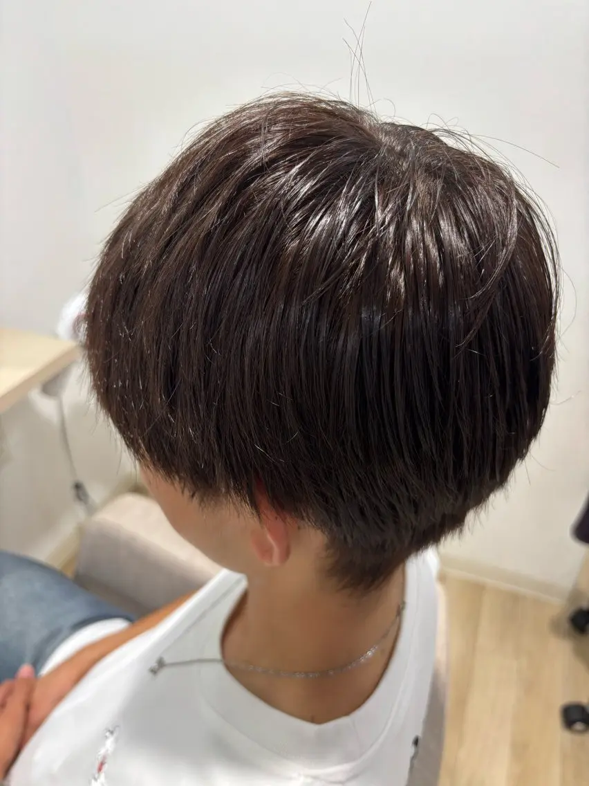 カラー メンズ 透明感カラー グレージュ モカグレージュ ヘアカラー トリートメント 梶梅 衣倫のヘアスタイル