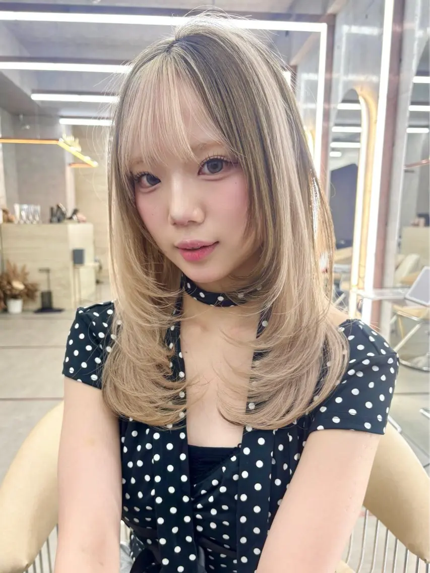 セミロング Hazuki🎀 ／韓国ヘア／レイヤーのヘアスタイル