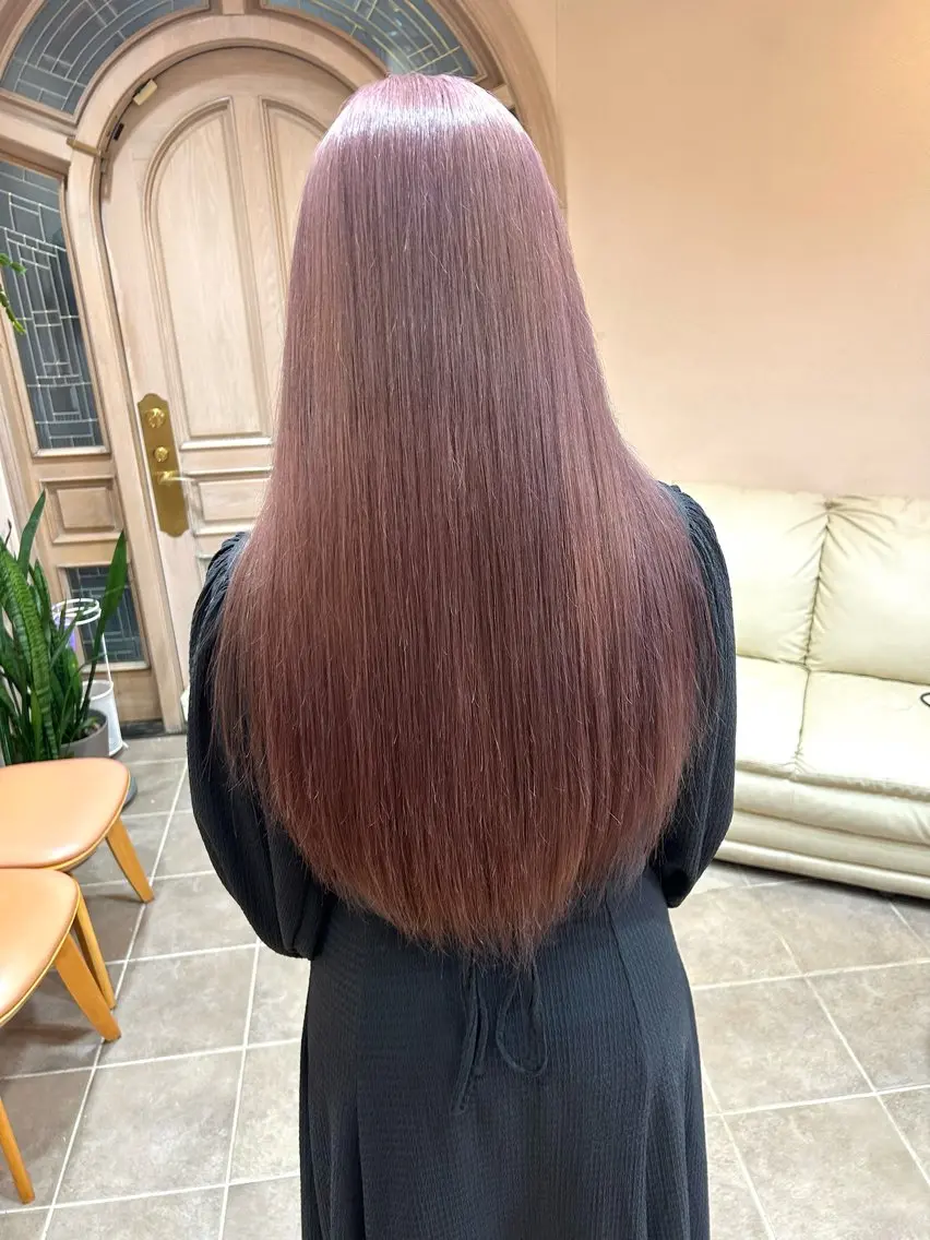 ロング ヘアカラー mayu .のヘアスタイル