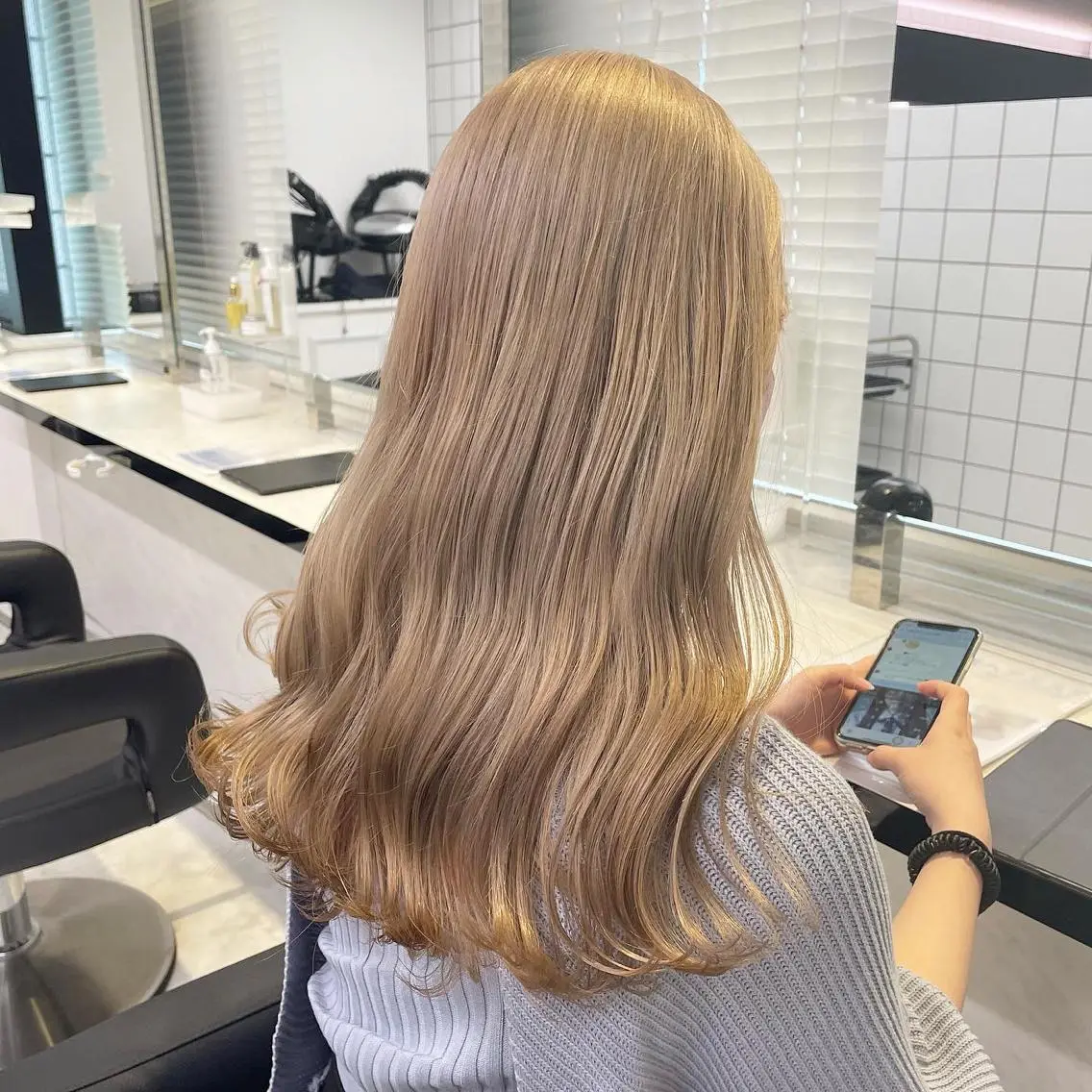 ロング カラー ヘアアレンジ ベージュカラー ミルクティーベージュ ヘアカラー トリートメント ヘアセット ピンク・ベージュ🩰 カラー🫧とらのヘアスタイル