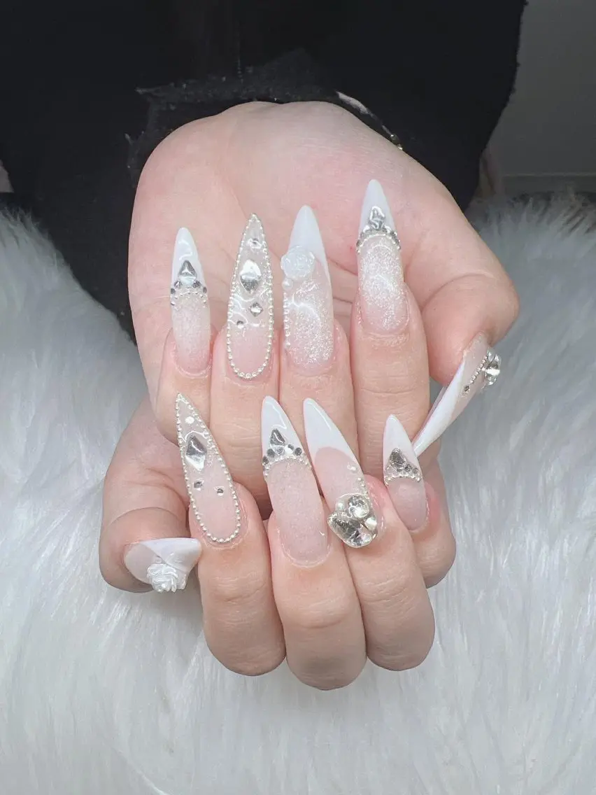ネイル 長さ出し グラデーション 卒業式 キラキラネイル マグネットネイル ハンドネイル Lee Nailsのネイルデザイン