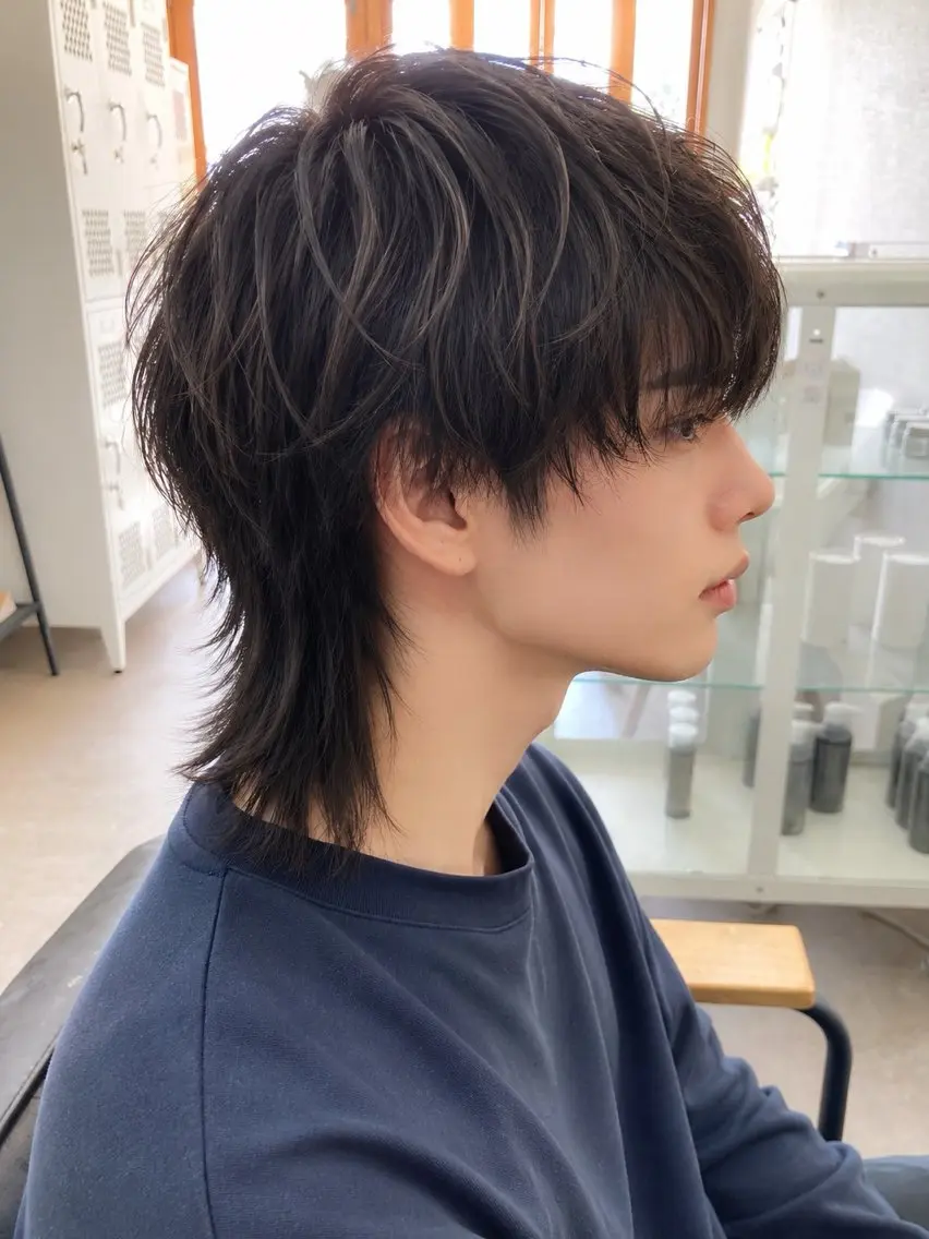 ショート ウルフカット 松谷 遼のヘアスタイル