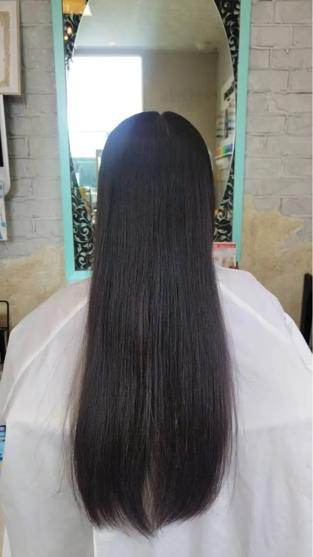 ロングレイヤーカットの写真