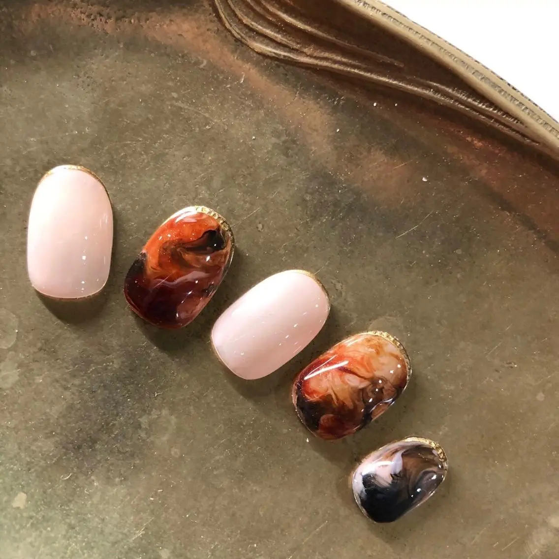 ネイル ハンドネイル フットネイル ハンドケア Miyagi Asamiのネイルデザイン