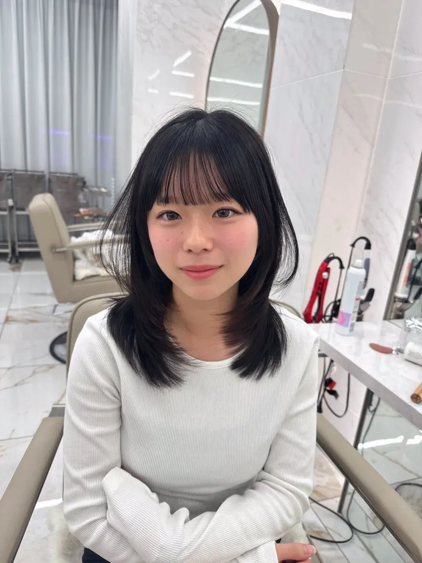 【✨5月限定メニュー 🎅⛄️】カット+トリートメントの写真