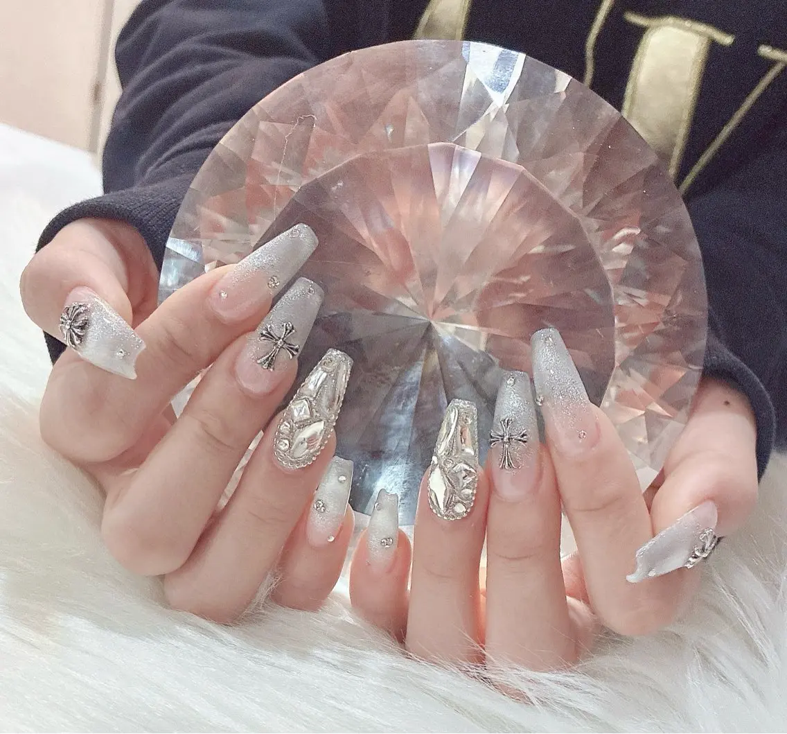 ネイル ハンドネイル LoaChaton kaeのネイルデザイン