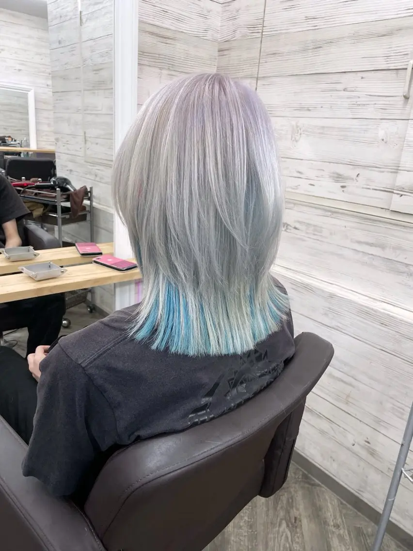 ミディアム カラー ブルーカラー ウルフカット ヘアカラー 北沢 隆のヘアスタイル