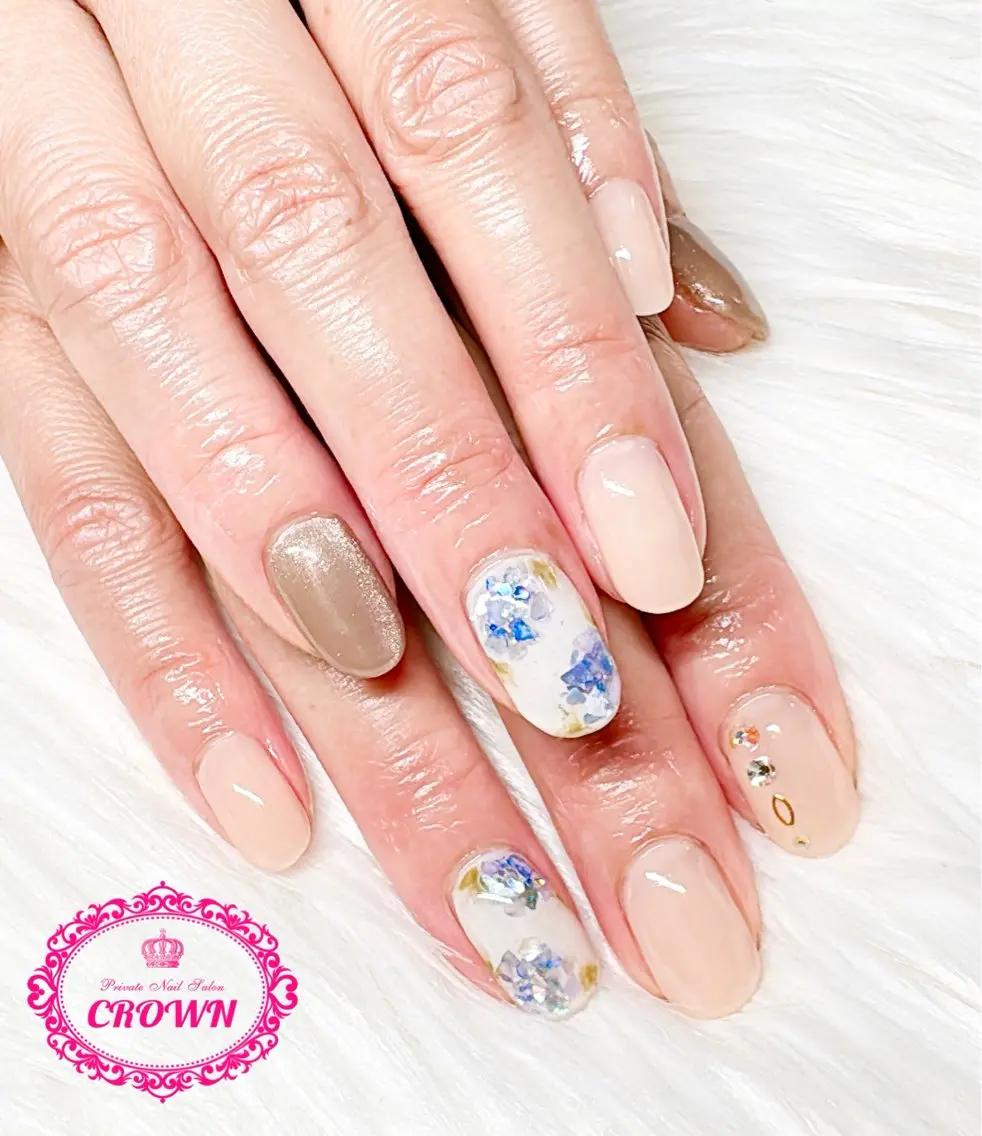 ネイル CROWN プライベートサロンのネイルデザイン
