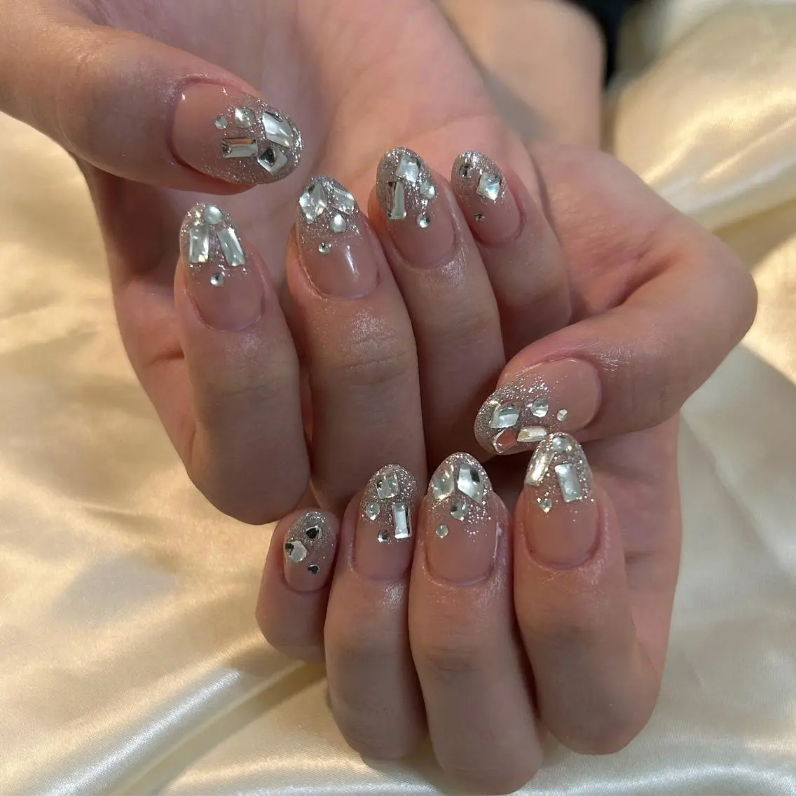 ネイル ハンドネイル ViViA momokaのネイルデザイン
