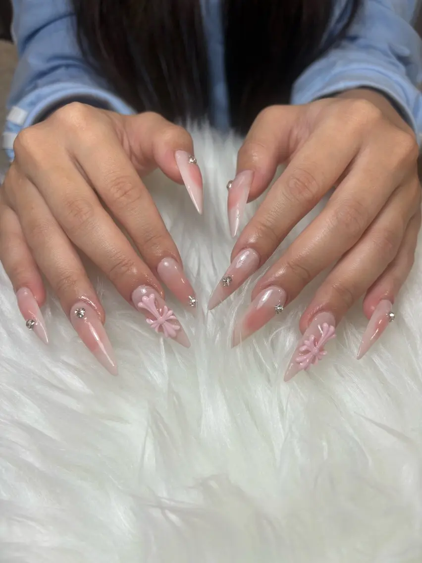 ネイル ハンドネイル LOUISE. ✨beautyのネイルデザイン