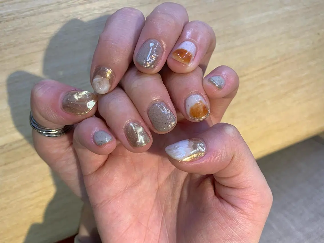 ネイル ニュアンスネイル マキノ ユイのネイルデザイン