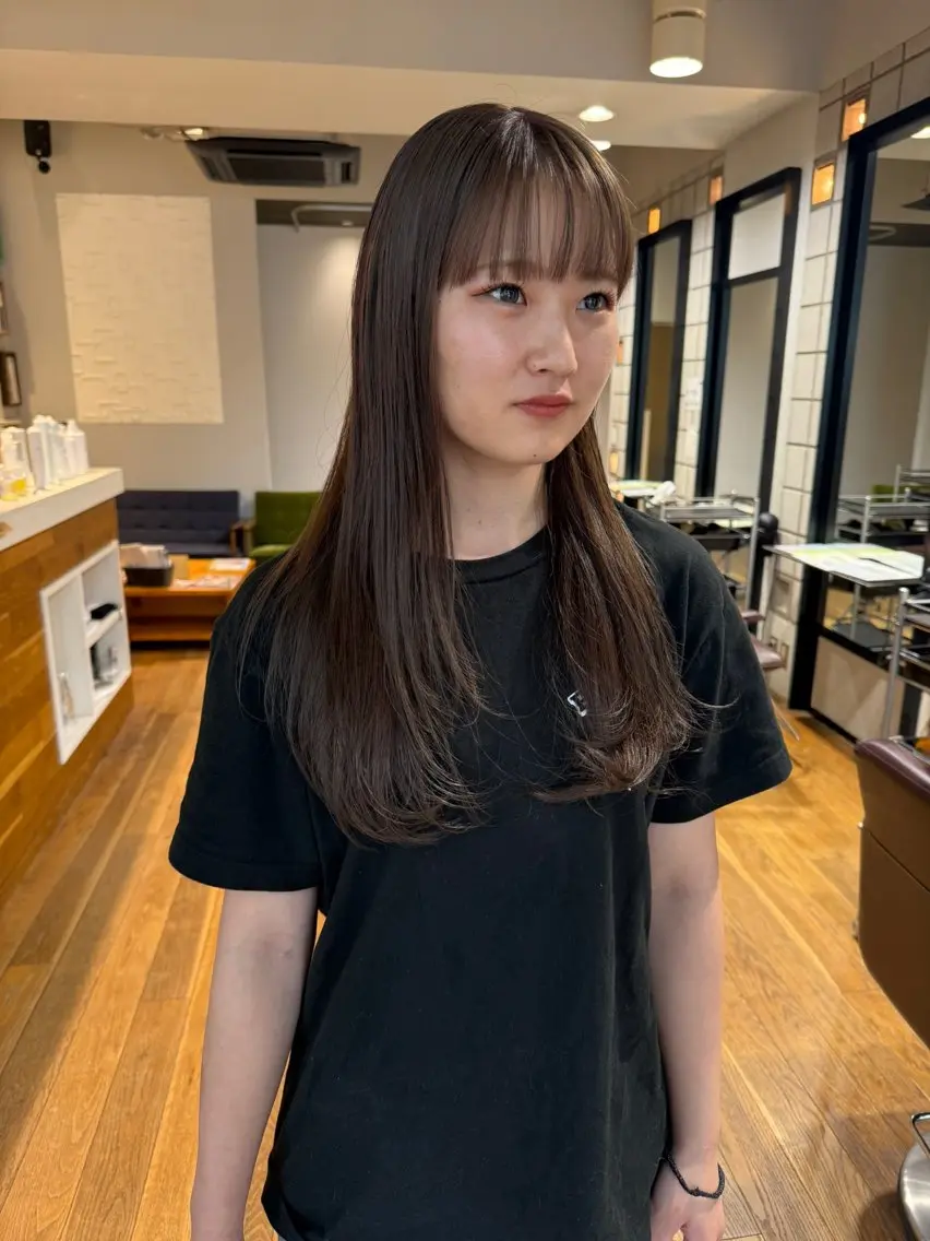 ロング カット ヘアカラー トリートメント 松本 夏海のヘアスタイル