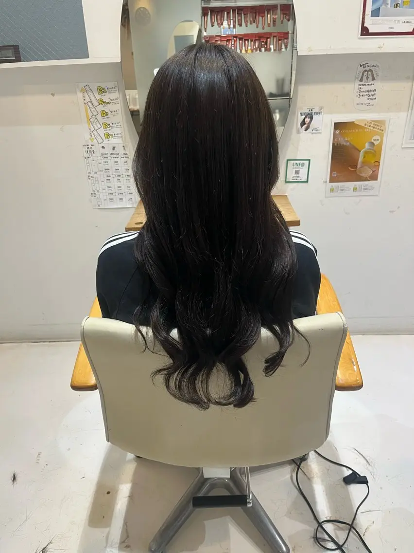 ロング 野村 奈里亜のヘアスタイル