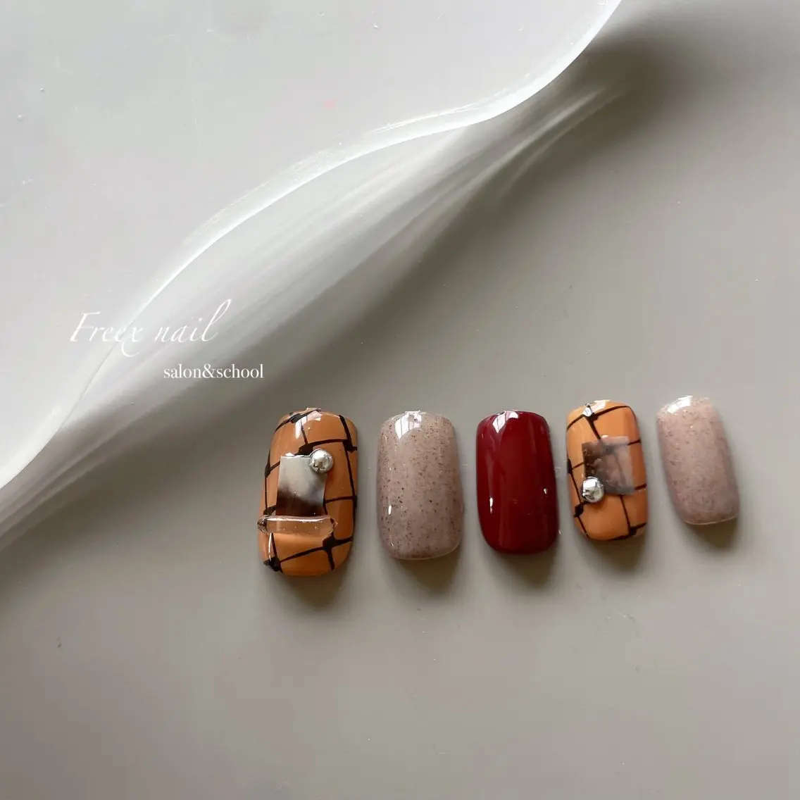 ネイル ハンドネイル ハンドケア freex nail /ニュアンス/個性派のネイルデザイン