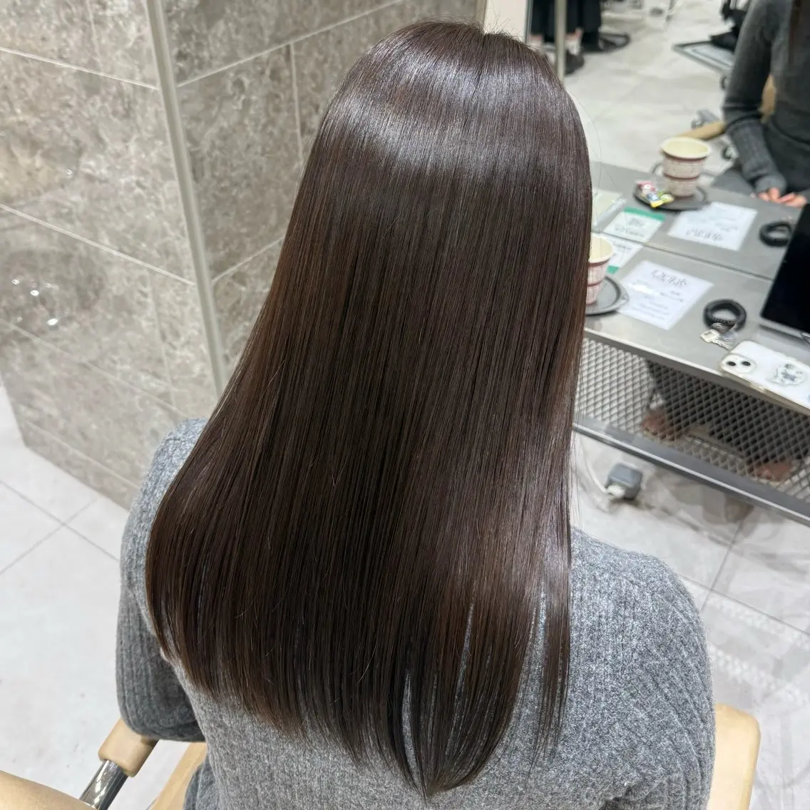 ロング カラー ヘアカラー 韓国レイヤー｜ ハイトーン｜ココナのヘアスタイル