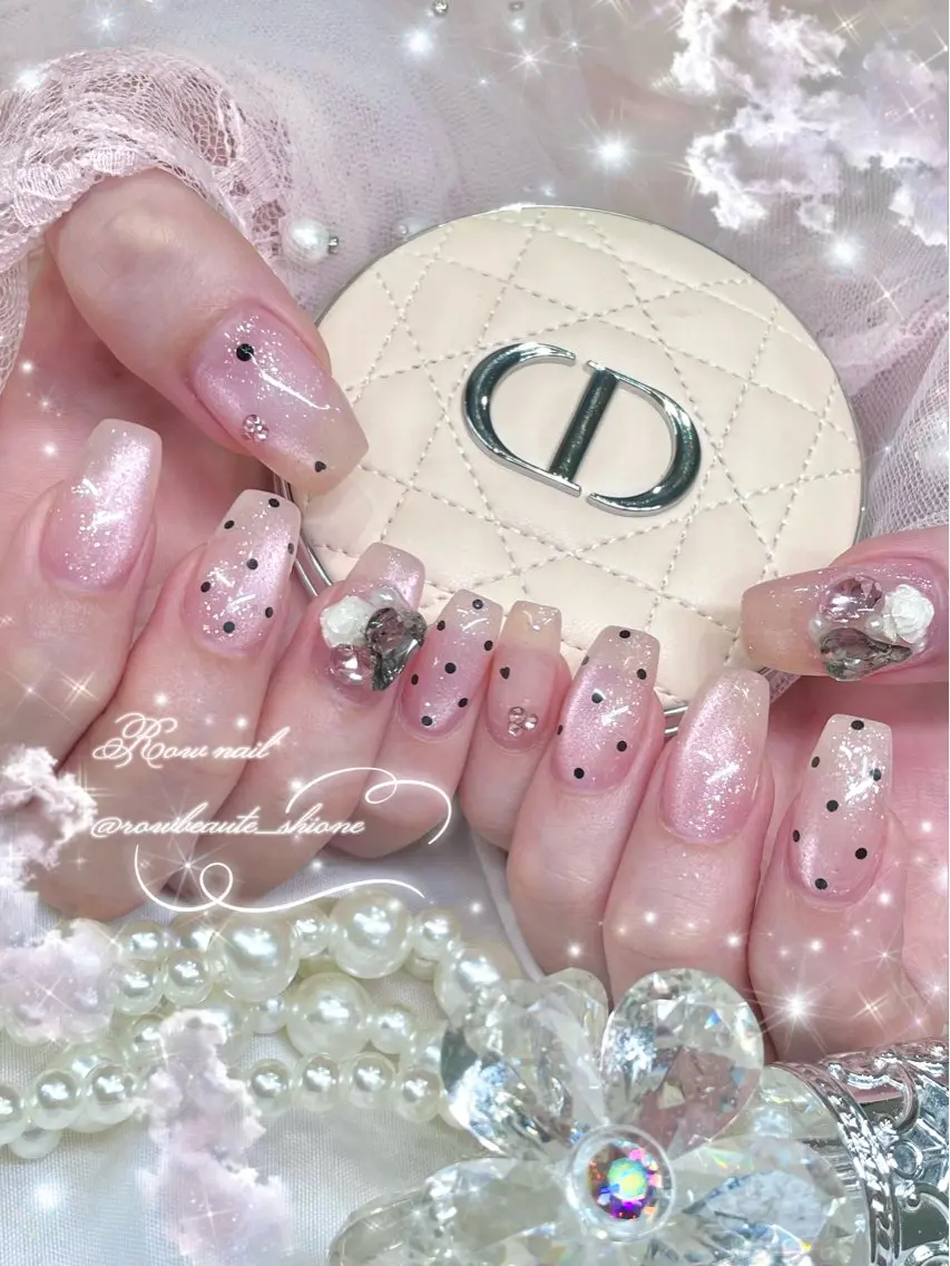 ネイル ROWnail🎀 Shioneのネイルデザイン