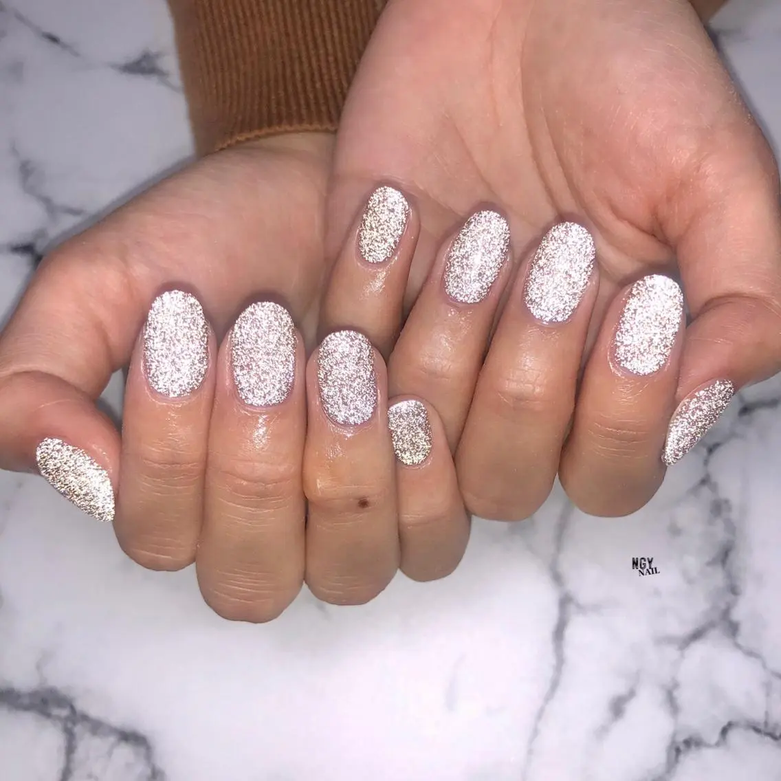 ネイル フラッシュネイル ジェルネイル キラキラネイル 韓国ネイル ラメ(グリッター) ハンドネイル NAIL NOWのネイルデザイン