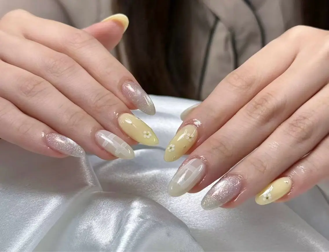 ネイル オーロラネイル ブルー チークネイル フットネイル フレンチネイル ハンドネイル ╹◡╹MimoEye lash🌻Nailのマツエク・マツパデザイン
