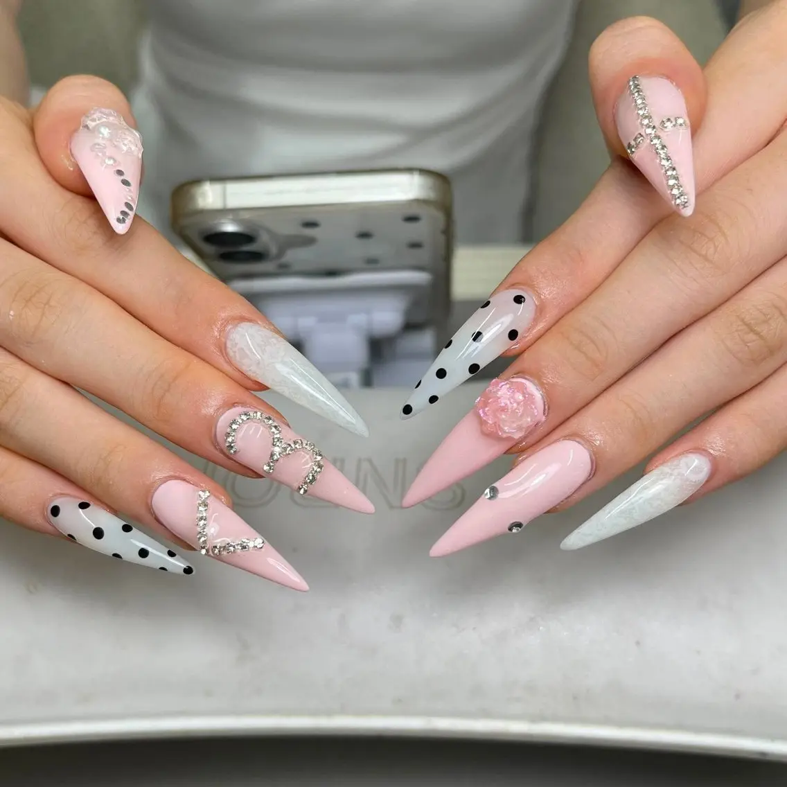 ネイル アートネイル 持ち込み ハンドネイル ハンドケア Dyo Nailのネイルデザイン