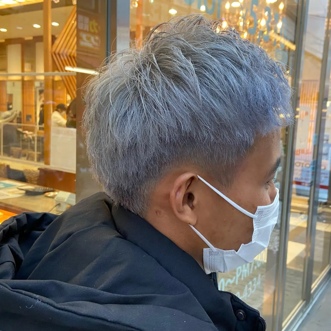 カラー メンズ メンズブリーチ 刈り上げ ブリーチ シルバー ヘアカラー 透明感カラー/ レイヤー/のりとみのヘアスタイル