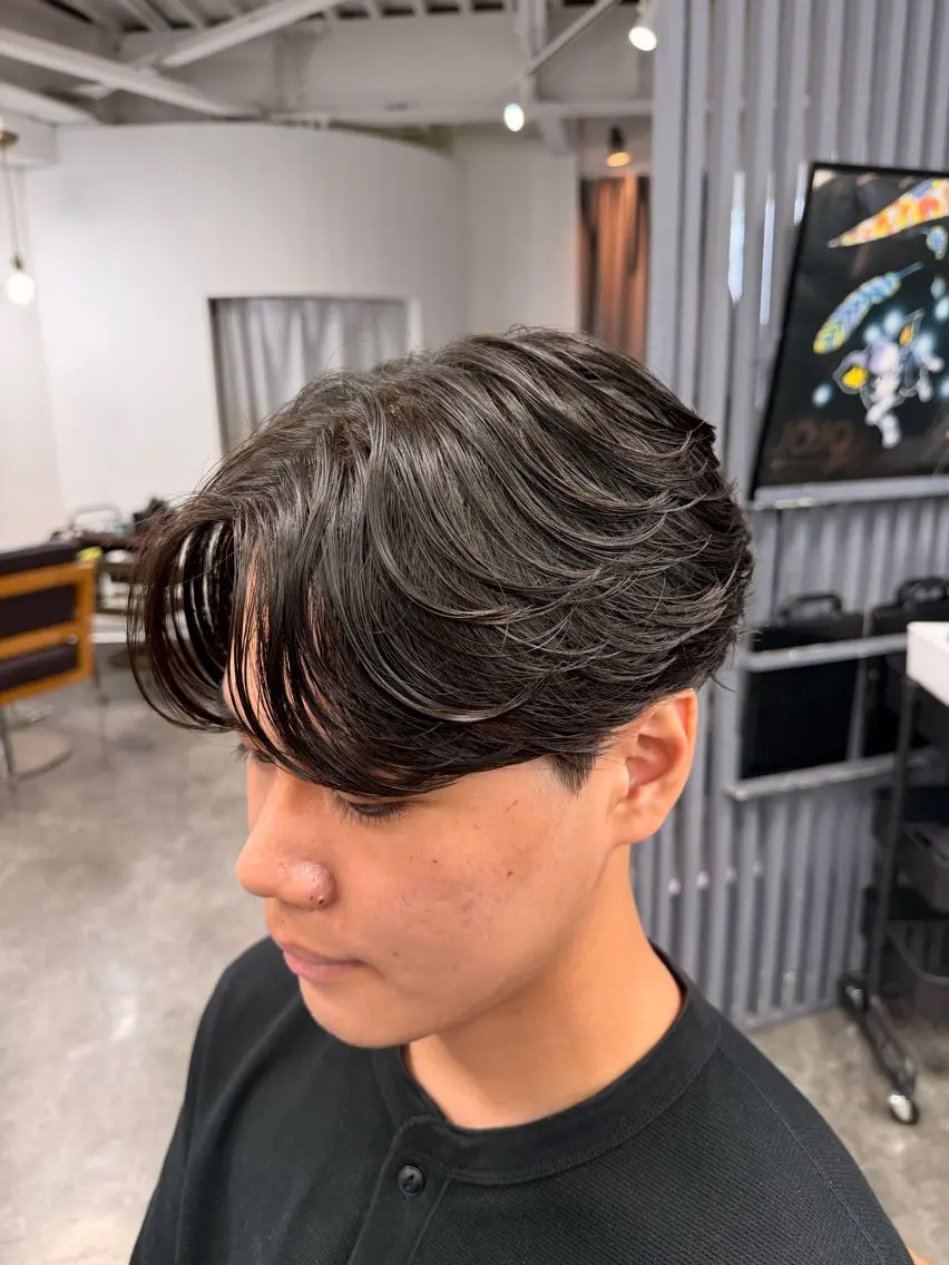 パーマ メンズ カット パーマ 全パーマ特化/センタ ーパート/フェザーのヘアスタイル