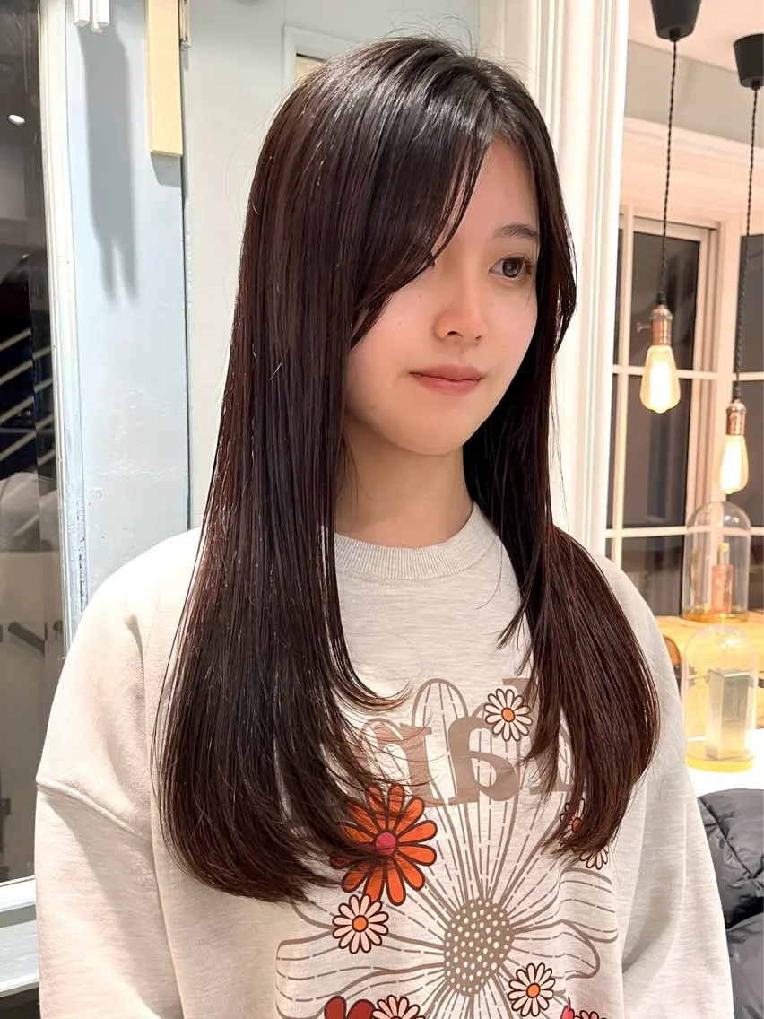 ロング 顔まわりレイヤー ハイレイヤー 韓国風ヘア レイヤーカット ローレイヤー 髪質改善/縮毛矯正/ レイヤーカットななこのヘアスタイル