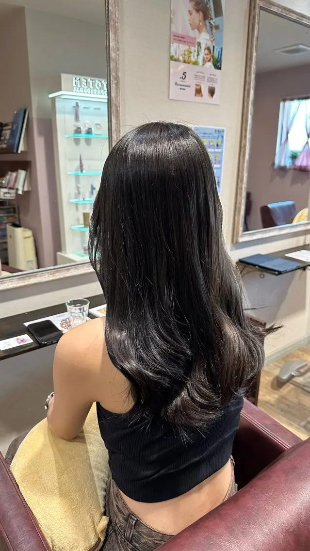 ロング カラー 柔らかいbeige ￤韓国￤🩰マユ🩰のヘアスタイル