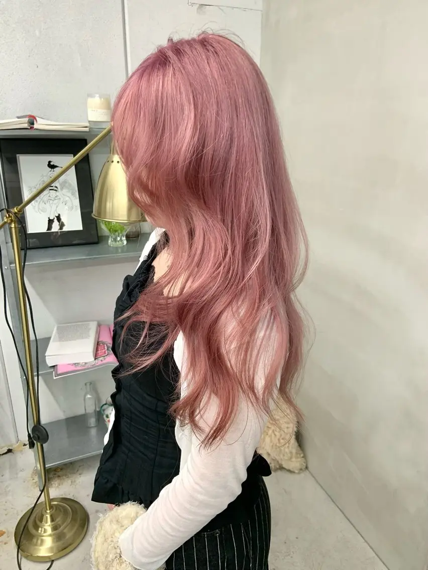 ロング カラー カット ヘアカラー トリートメント 淡いCOLOR/ Layer/UNAのヘアスタイル