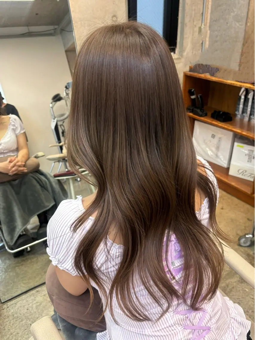 ロング ヘアカラー 榎本 すみれのヘアスタイル