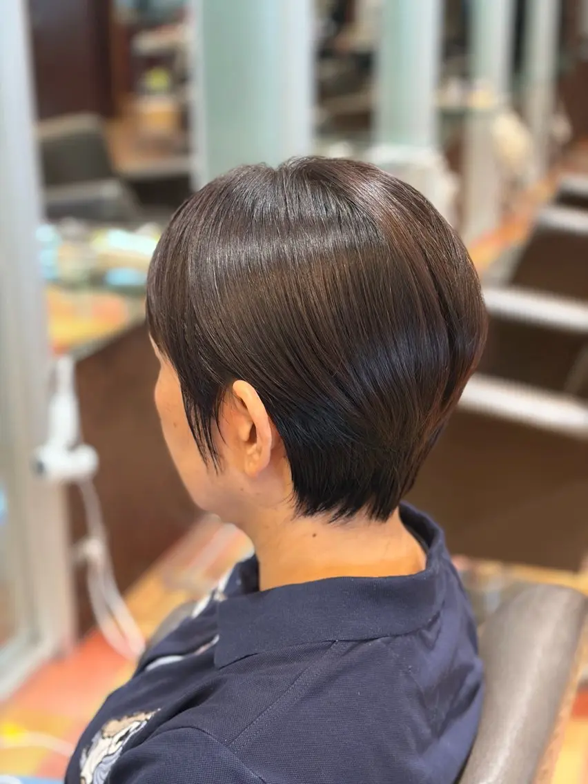 ショート カラー 長谷川 賢治のヘアスタイル