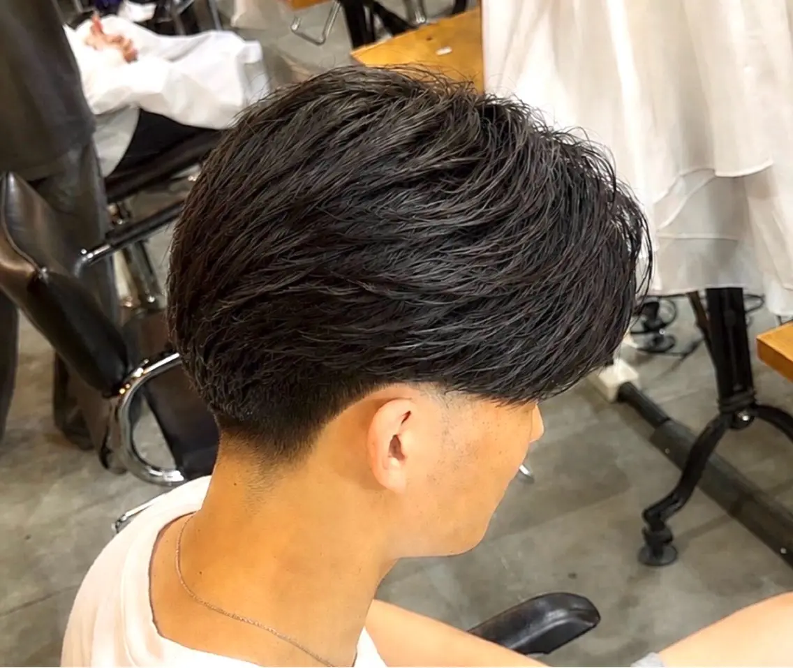 パーマ メンズ センターパート フェザーパーマ メンズ韓国風 メンズパーマ メンズウルフカット カット パーマ Men‘ssalon NEO町田店のヘアスタイル