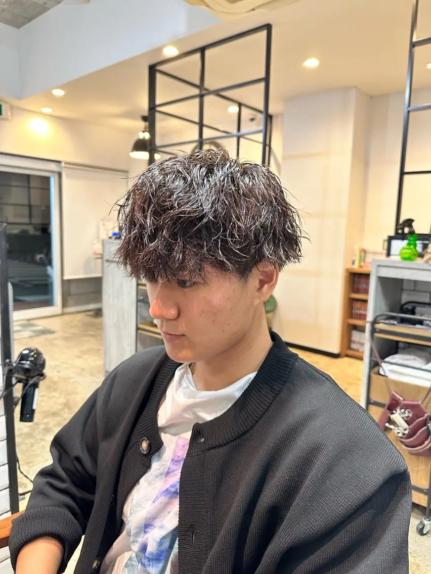 ショート カラー パーマ メンズ メンズショート ショートヘア メンズ専門 Ryukiのヘアスタイル