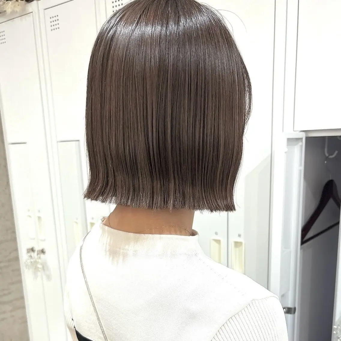 ミディアム ヒナ .のヘアスタイル