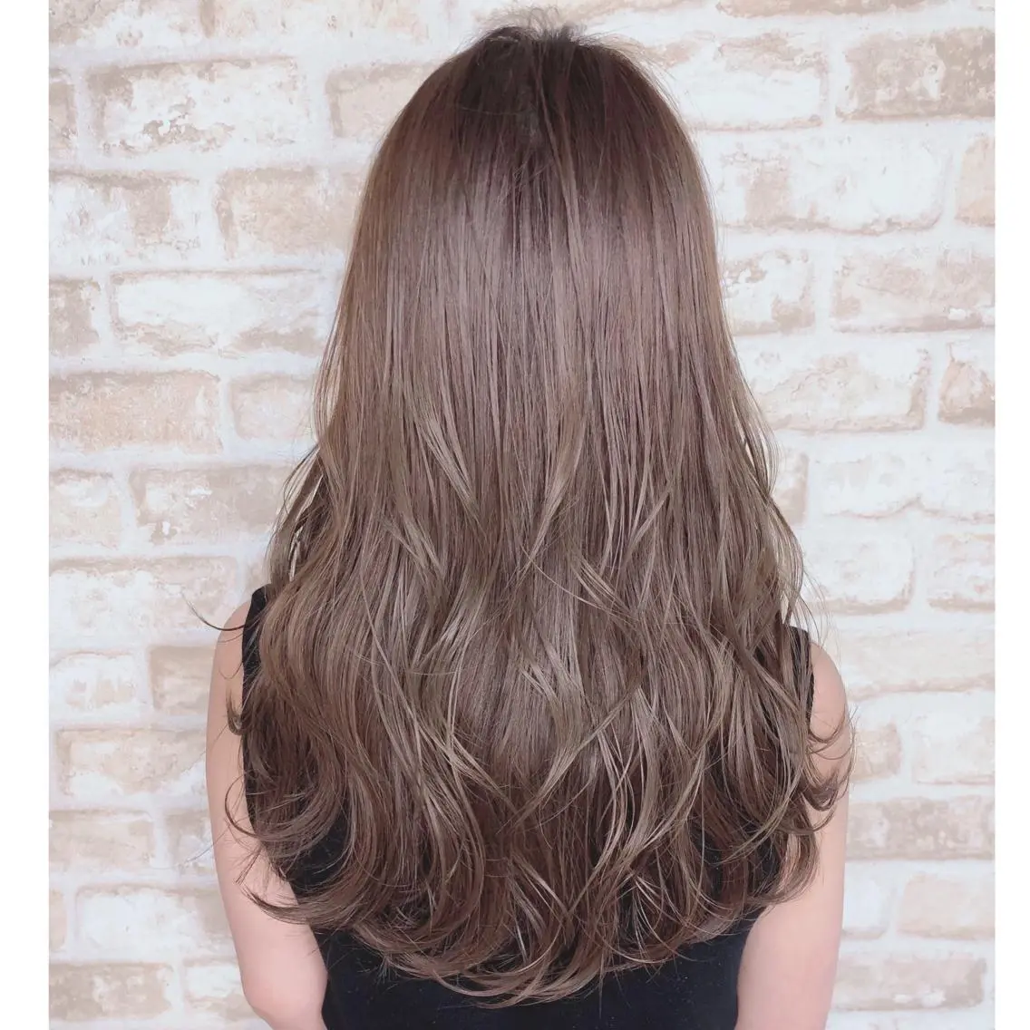 ロング ショート/レイヤー カット/服部タカノリのヘアスタイル