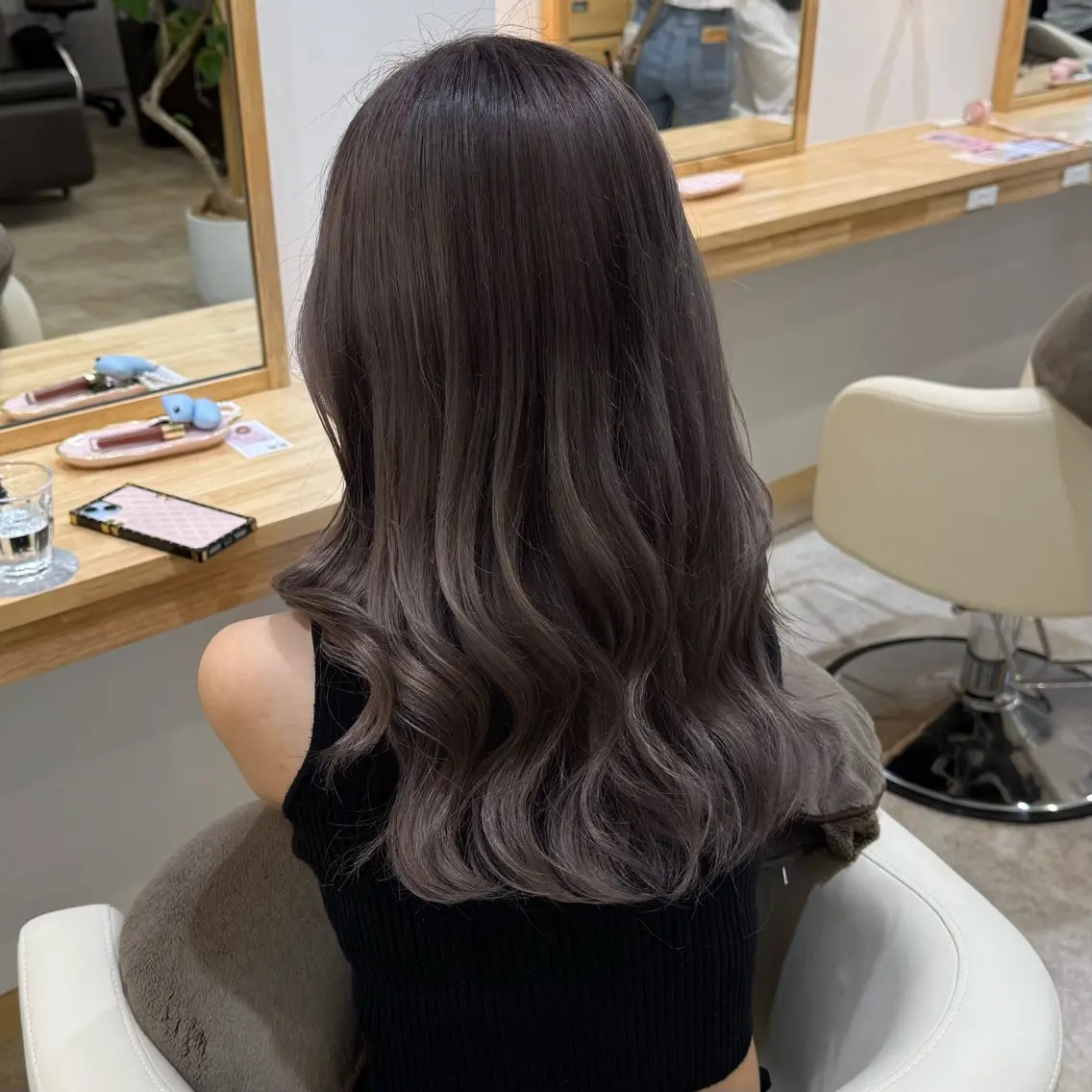 ロング カラー 柔らかいbeige ￤韓国￤🩰マユ🩰のヘアスタイル