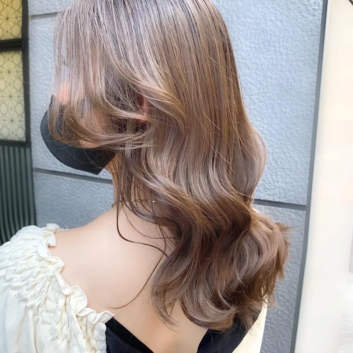 ミディアム カラー ベージュカラー 透明感カラー グレージュ ボブ カット ヘアカラー トリートメント レイヤー専門家 ダブルカラー修のヘアスタイル